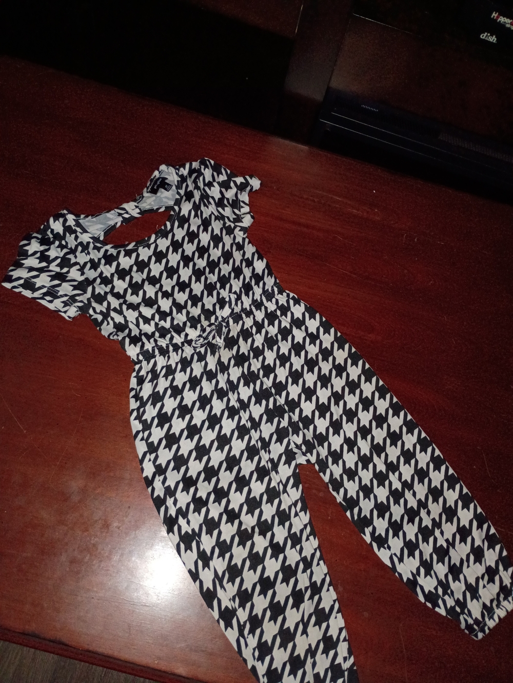 Black & White Houndstooth Short-Sleeve Jumpsuit with Cinched Waist